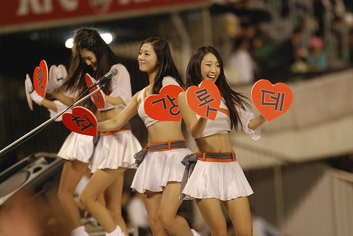 korean-cheerleader-1